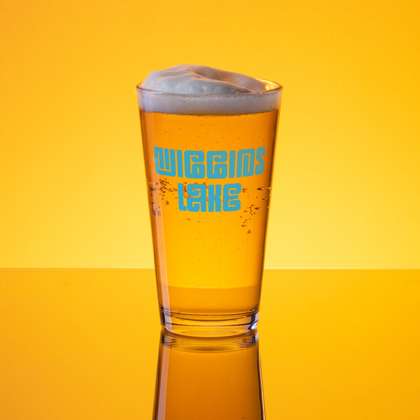 Wiggins Lake Shaker Pint Glass